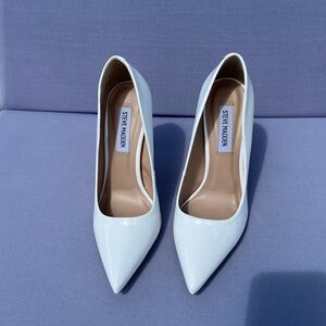 White Steve Madden pumps!
